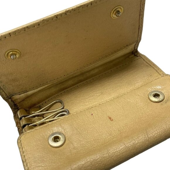 Auth CHANEL - Beige Leather Key Case - Picture 6 of 13